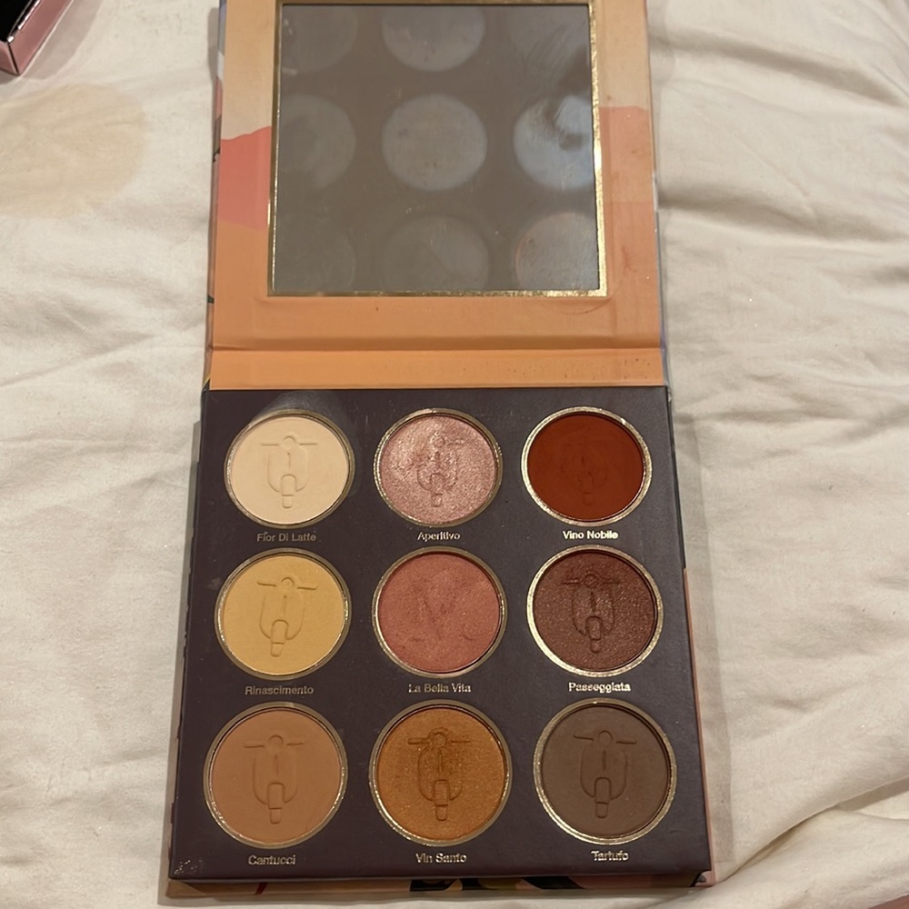 Nomad cosmetics x toscana palette